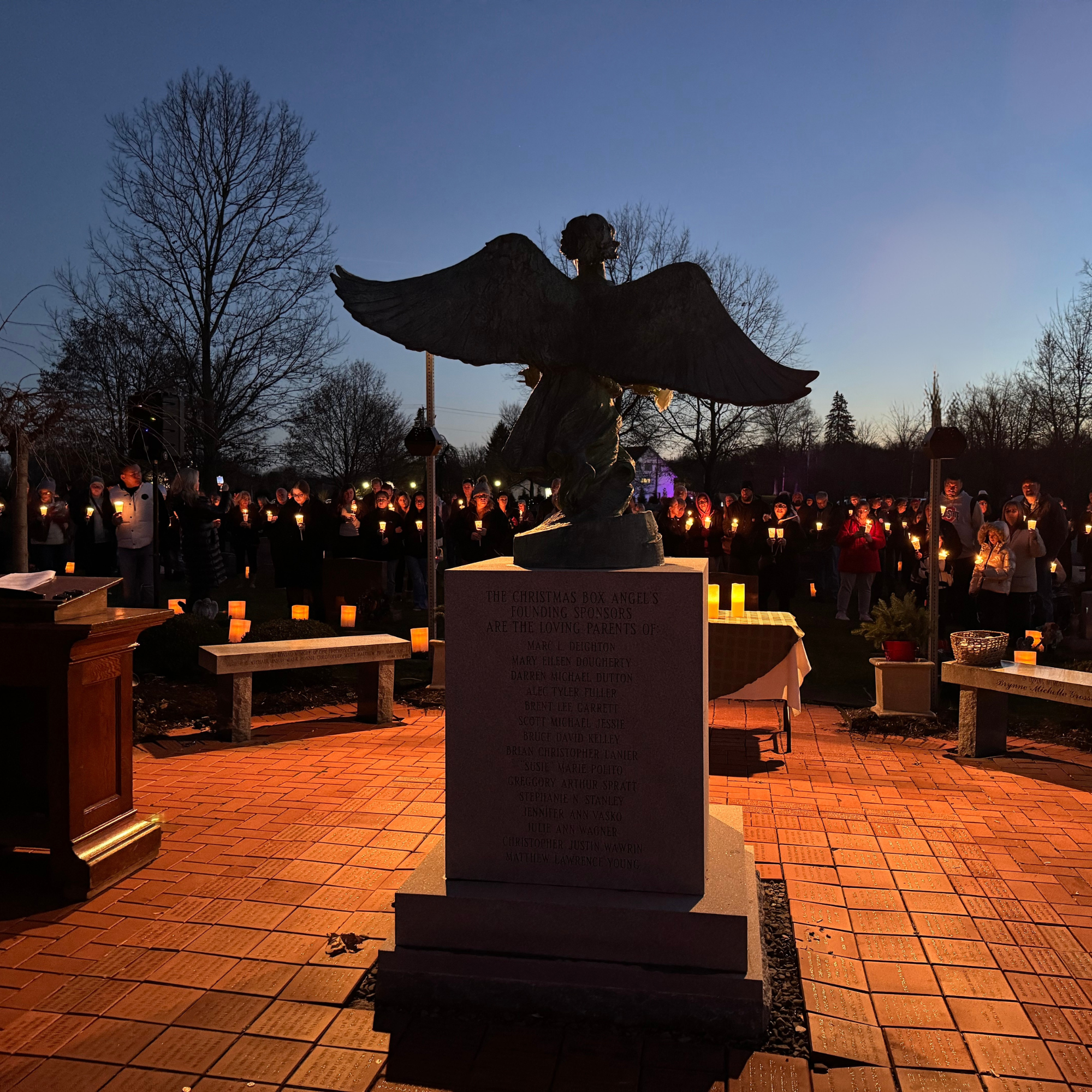 Candle Light Service Angel